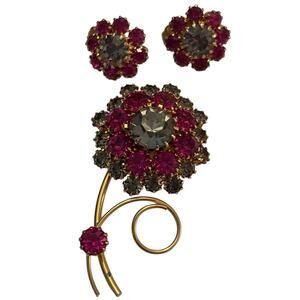 Fuchsia Pink Gray Flower Rhinestone Brooch Clip-on Earrings Gold Tone MCM 1950s